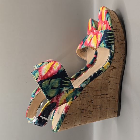 Jessica Simpson Shoes - Jessica Simpson Wedge Sandal Sz 6 Cork Fabric Upper Sling Back Tropical Colorful